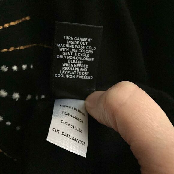 Torrid Every Day soft pullover black heart burst crewneck sweater women’s 3X - Picture 7 of 7